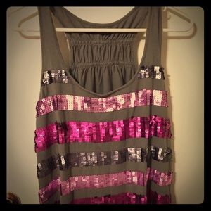 Sequin tank